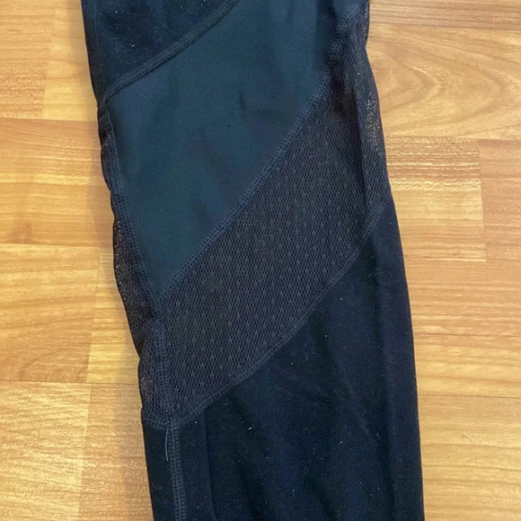 Athleta Black Mesh Detailed Leggings - Picture 2 of 6